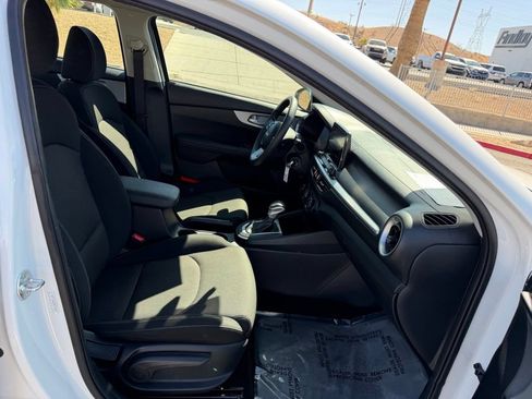 Used 2024 Kia Forte LXS FWD image 13