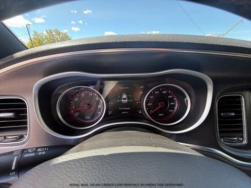 Used 2015 Dodge Charger SXT RWD image 22
