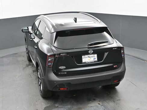 New 2025 Nissan Kicks SR image 35