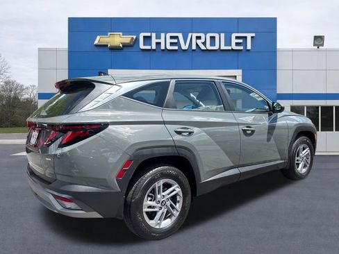 Used 2025 Hyundai Tucson SE AWD/4WD image 7