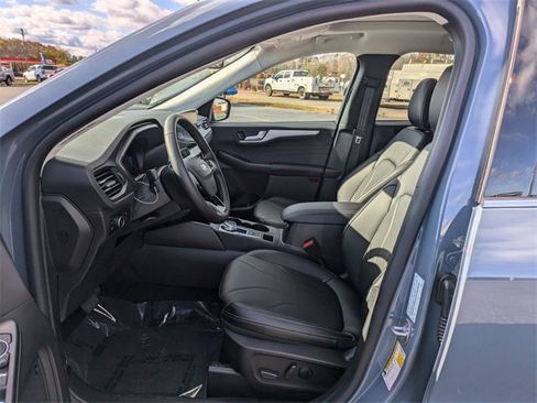 New 2025 Ford Escape SE w/ PHEV Premium Package image 14