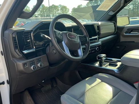 Used 2023 GMC Sierra 1500 SLT w/ SLT Premium Plus Package image 21