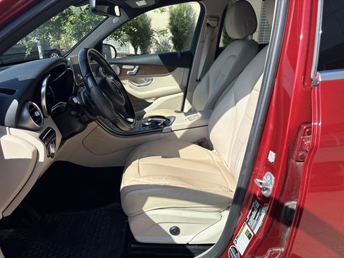 Used 2018 Mercedes-Benz GLC 300 4MATIC image 16
