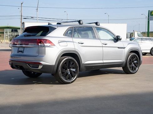 New 2026 Volkswagen Atlas Cross Sport SE image 6