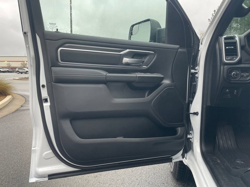New 2026 RAM 1500 Big Horn AWD/4WD image 10
