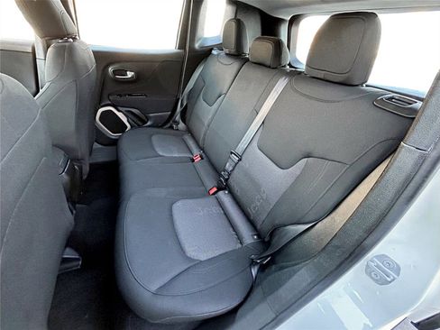 Used 2015 Jeep Renegade Sport image 12