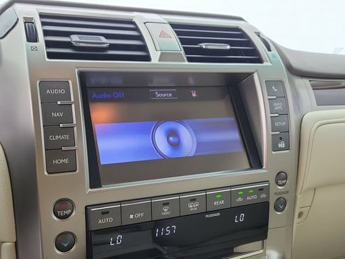 Used 2019 Lexus GX 460 Luxury AWD/4WD image 27