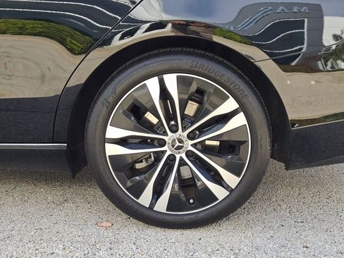 Used 2022 Mercedes-Benz C 300 4MATIC Sedan image 15