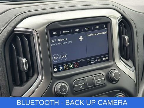 Used 2021 Chevrolet Silverado 1500 LT Trail Boss w/ Convenience Package II image 3