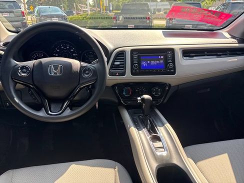 Used 2022 Honda HR-V LX image 22