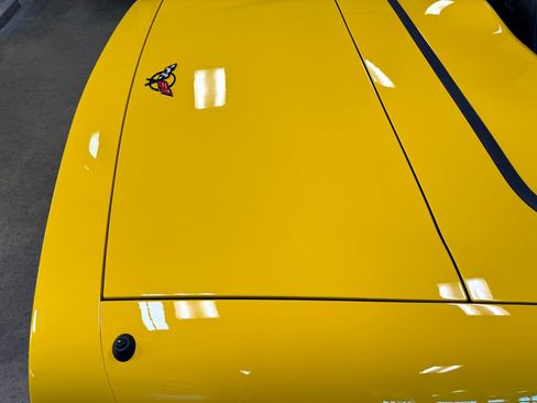 Used 2002 Chevrolet Corvette w/ Preferred Equipment Group2 image 39