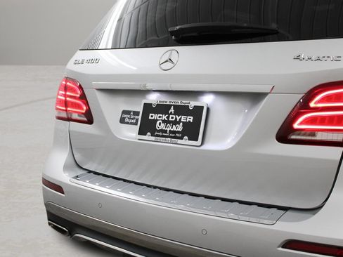 Used 2019 Mercedes-Benz GLE 400 4MATIC image 33