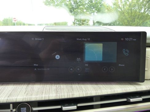 Used 2025 Hyundai Santa Fe Calligraphy AWD/4WD image 39
