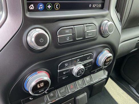 Used 2019 GMC Sierra 1500 SLE w/ SLE Value Package AWD/4WD image 25