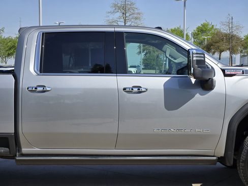 Used 2026 GMC Sierra 3500 Denali w/ Denali Reserve Package image 8