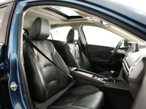 Used 2017 MAZDA MAZDA3 Grand Touring image 49