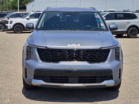 Used 2024 Kia Sorento S FWD image 6