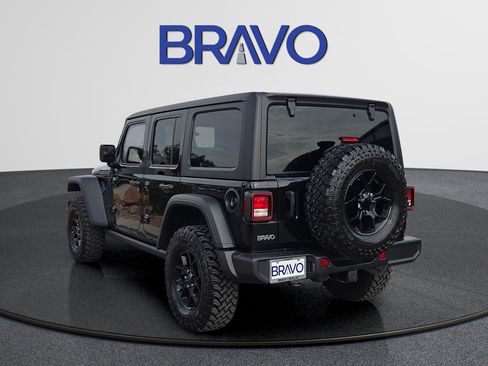 Used 2025 Jeep Wrangler Unlimited Sport AWD/4WD image 3