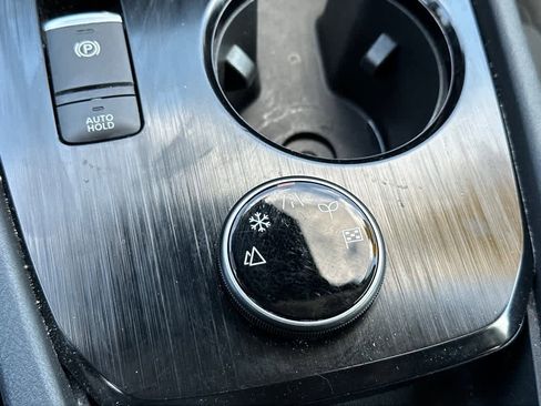 Certified 2023 Nissan Rogue S image 23