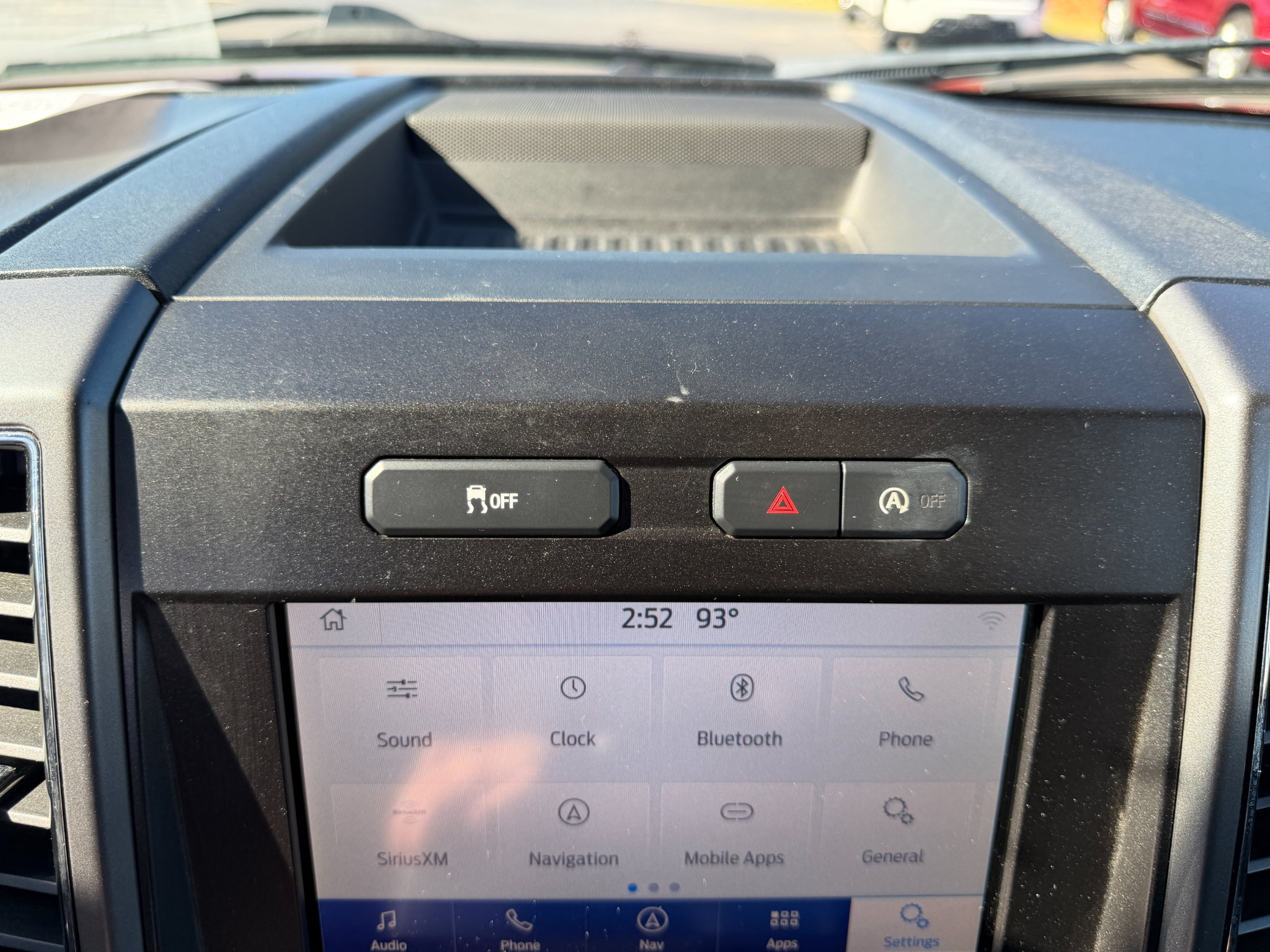 Used 2020 Ford F150 XLT w/ Equipment Group 302A Luxury AWD/4WD image 22
