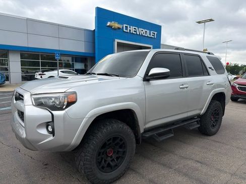 Used 2022 Toyota 4Runner TRD Off-Road w/ TRD Black Wheel Package (TMS) AWD/4WD image 1