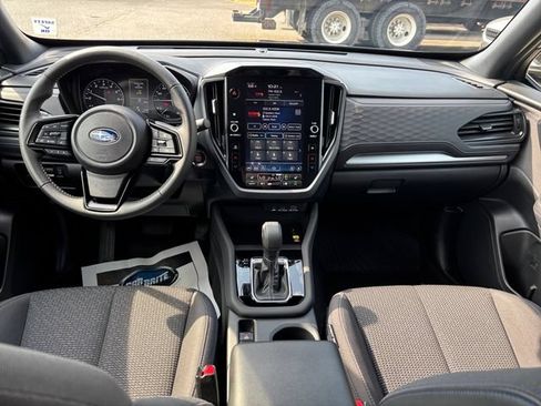 Certified 2025 Subaru Forester Premium AWD/4WD image 21