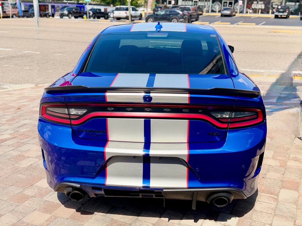 Used 2022 Dodge Charger R/T w/ Blacktop Package RWD image 9