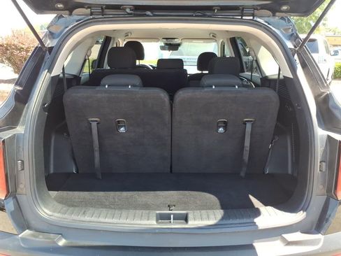 Used 2021 Kia Sorento LX FWD image 25