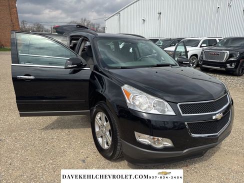 Used 2011 Chevrolet Traverse LT image 38