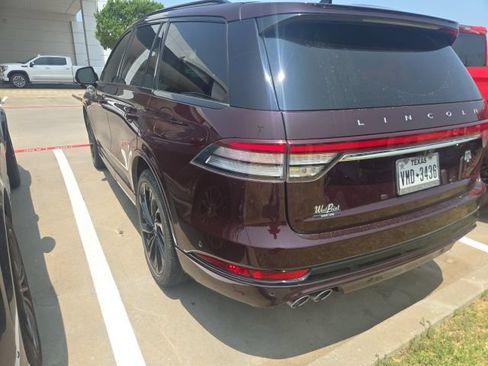 Used 2024 Lincoln Aviator Reserve w/ Equipment Group 201A AWD/4WD image 4