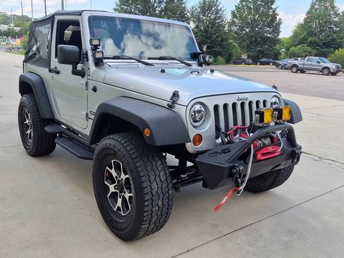 Used 2012 Jeep Wrangler Sport AWD/4WD image 9