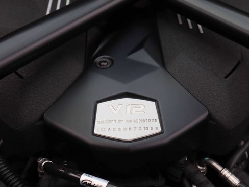 Used 2017 Lamborghini Aventador LP 700-4 image 35