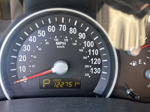 Used 2012 Kia Sedona EX w/ Luxury Pkg image 8