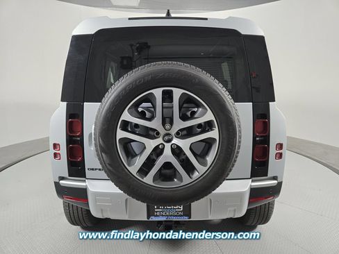 Used 2024 Land Rover Defender 110 S AWD/4WD image 5