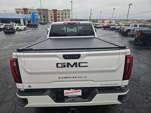 Used 2025 GMC Sierra 3500 Denali Ultimate image 10