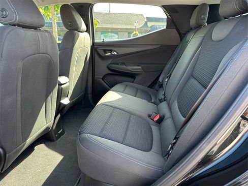 Used 2023 Chevrolet Bolt EUV LT w/ Driver Confidence Package image 17