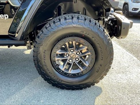 New 2025 Jeep Wrangler Unlimited Rubicon 392 image 12