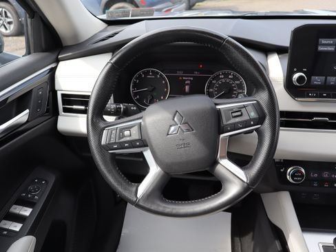 Used 2022 Mitsubishi Outlander SEL AWD/4WD image 16
