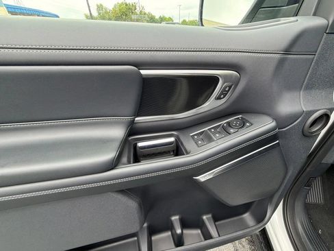 New 2027 Ford Expedition Platinum w/ Stealth Performance Package AWD/4WD image 9