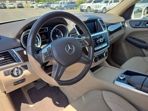 Used 2015 Mercedes-Benz ML 350 2WD w/ Premium 1 Package image 36