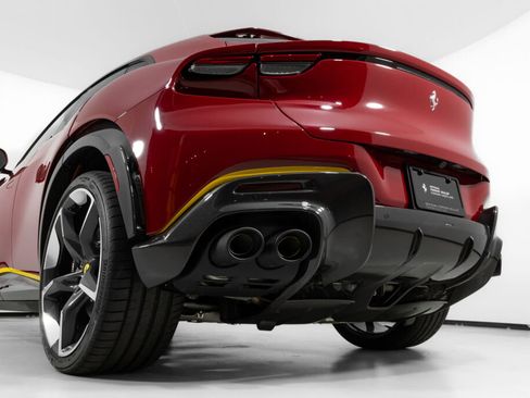 Used 2025 Ferrari Purosangue image 16