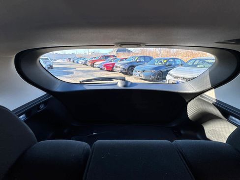 Certified 2025 Honda HR-V LX image 37