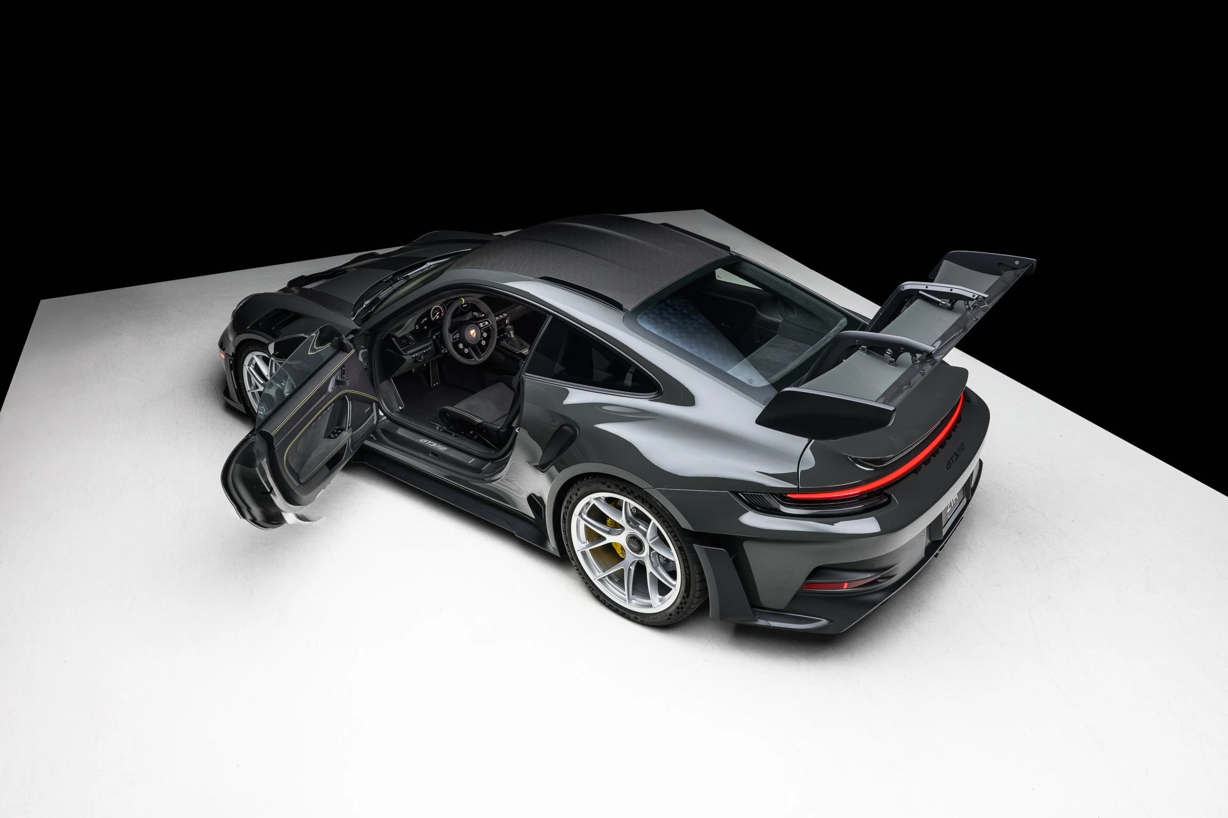 Used 2024 Porsche 911 GT3 RS RWD image 25