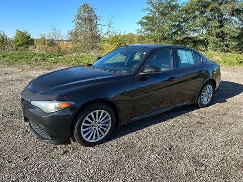 Used 2022 Alfa Romeo Giulia Sprint image 18
