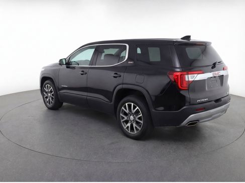 Used 2023 GMC Acadia SLT FWD image 6