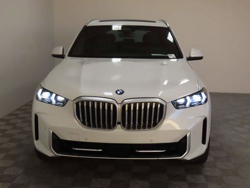 Used 2025 BMW X5 sDrive40i w/ Climate Comfort Package image 2
