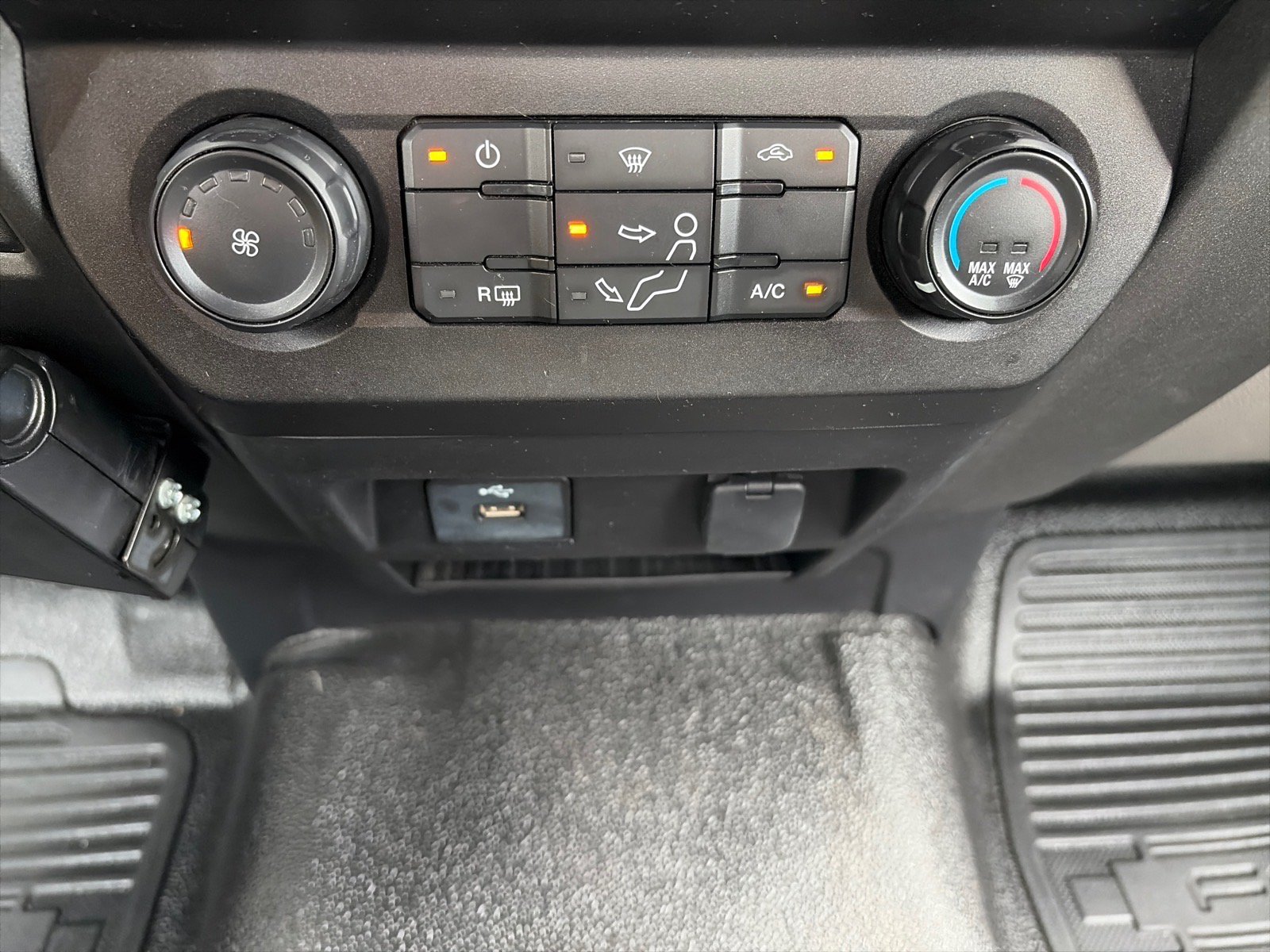 Used 2021 Ford F350 XL w/ Power Equipment Group AWD/4WD image 18