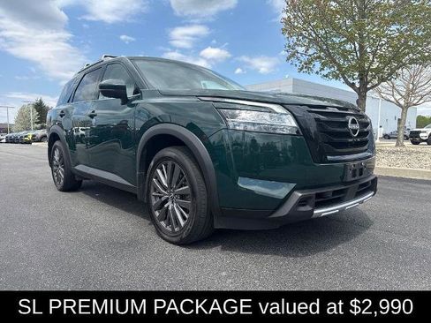 Certified 2023 Nissan Pathfinder SL w/ SL Premium Package AWD/4WD image 3