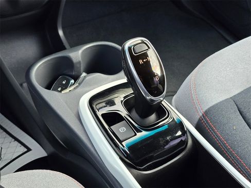 Used 2019 Chevrolet Bolt LT image 25