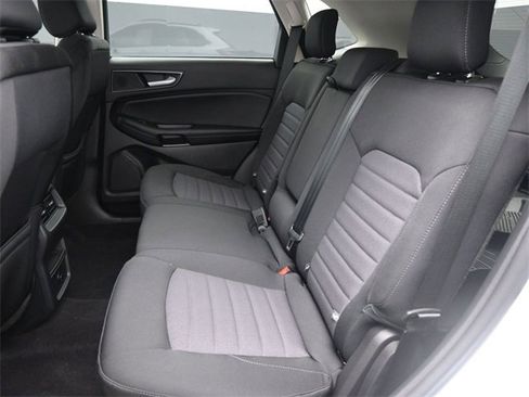 Used 2024 Ford Edge SE image 14